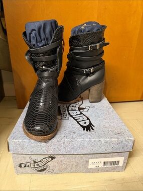 Freebird Black Textured Leather Mid-Heel Women's Ankle Boots